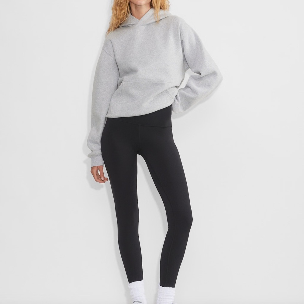 Aritzia Golden BUTTER Cheeky Hi-Rise Legging - M